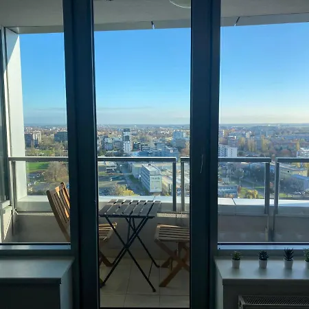 Fantastic View From The 20th Floor Apartment Pressburg