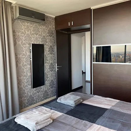 Fantastic View From The 20th Floor Апартаменты