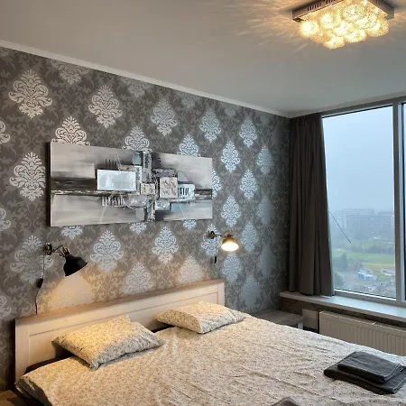 Апартаменты Fantastic View From The 20th Floor